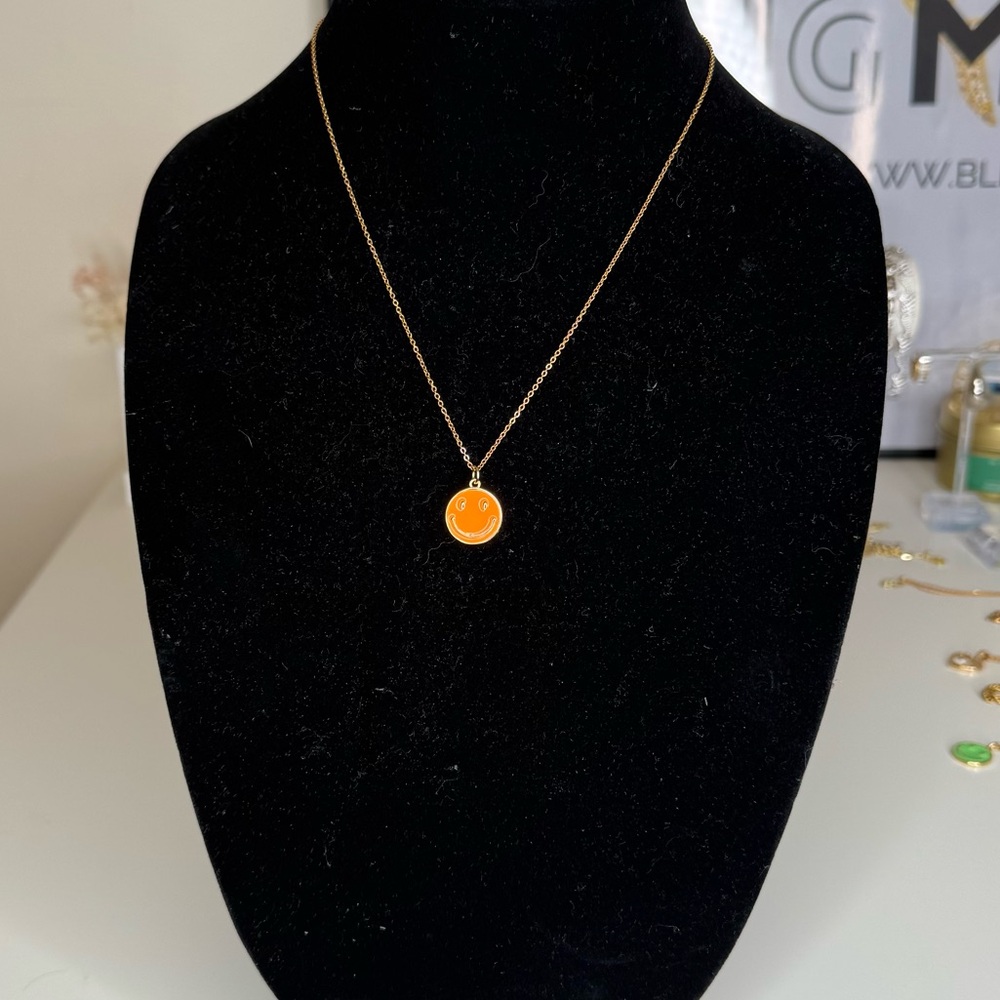 Gold Smiley Face Pendant Necklace